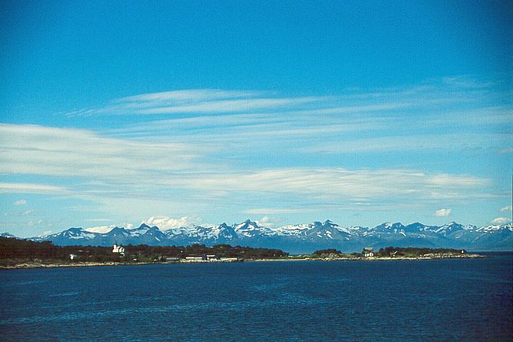 NordlandTysfjord03 - 56KB